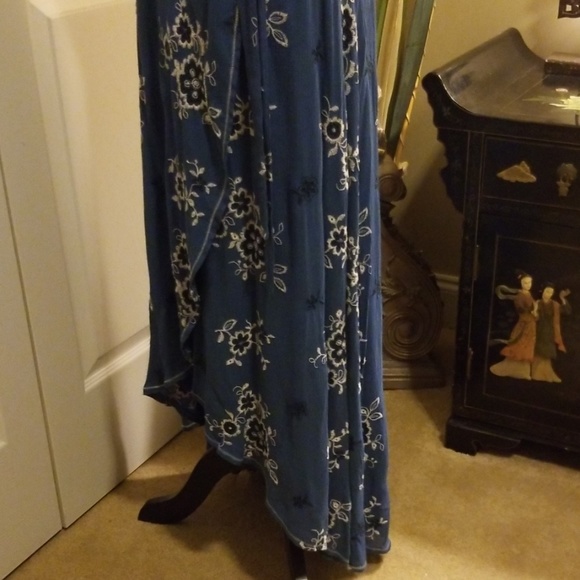 Gorgeous wrap dress - Picture 7 of 8